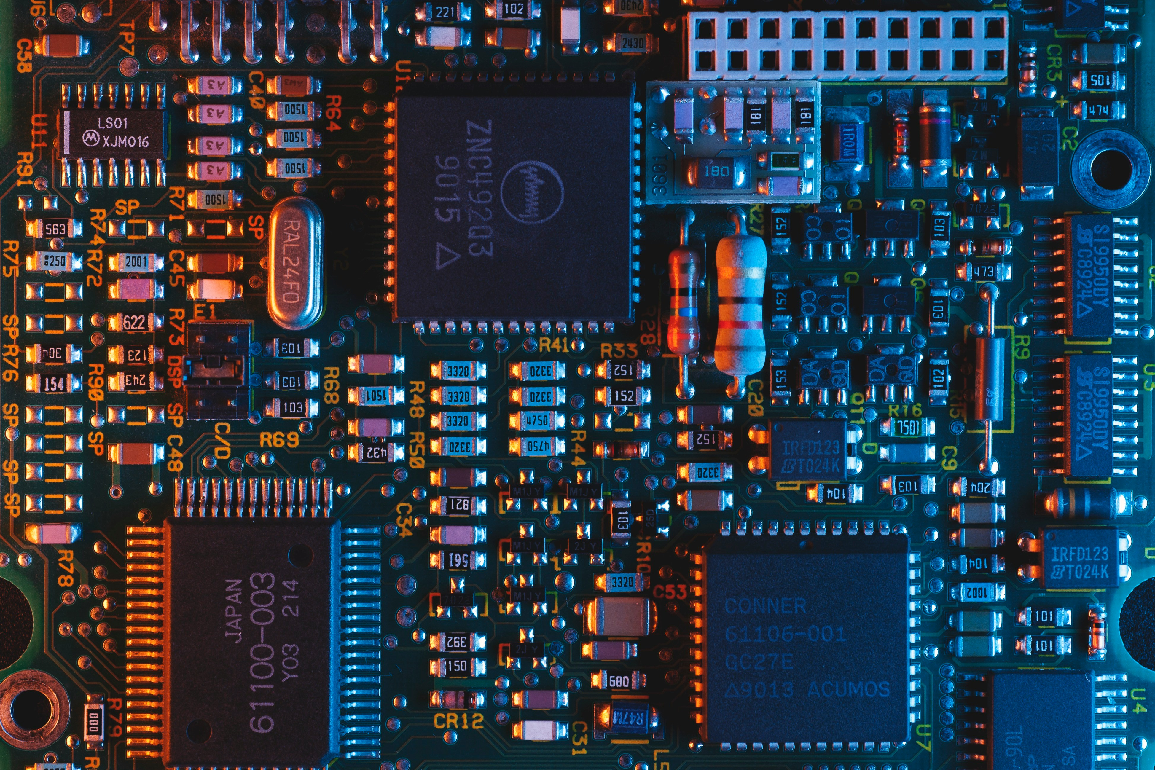 半導体工場の配管施工